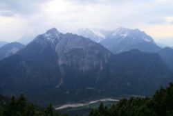 2011-04-24_Regina-F-Rau_Brunnstein-Spitze (268).JPG